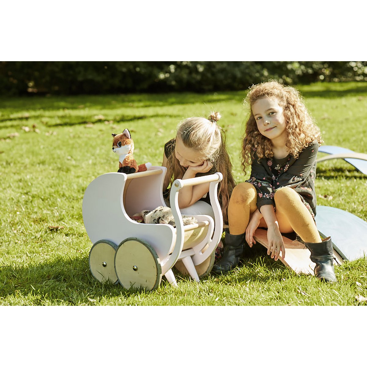 Kinderfeets poppenwagen wit