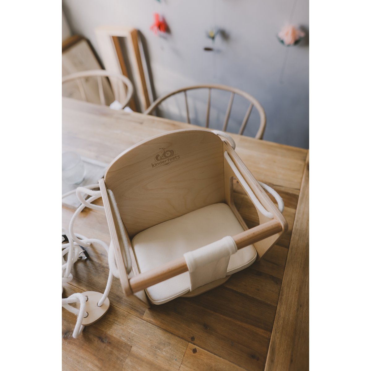 Kinderfeets Houten babyschommel