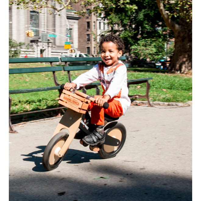 Kinderfeets houten fietskrat